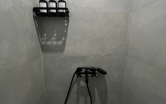 Uyutnaya Studiya Flat Na Sverdlovskoy
