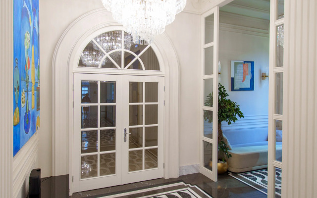 Апартаменты дизайнерские Matisse Apart с выделенной зоной спальни