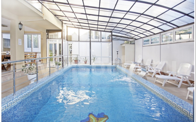 Uyut Guest House