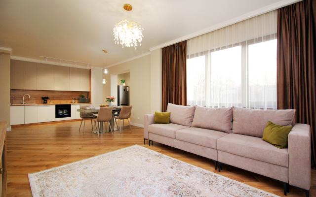 Modern Spacious And Elegant Apt Apartments