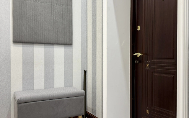 Trekhkomnatnaya Ryadom S Parkom Flat