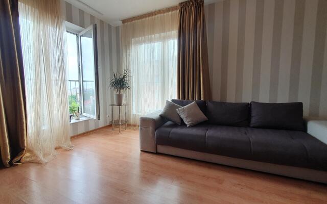 Квартира двухкомнатная 76м2 на Куйбышева 40