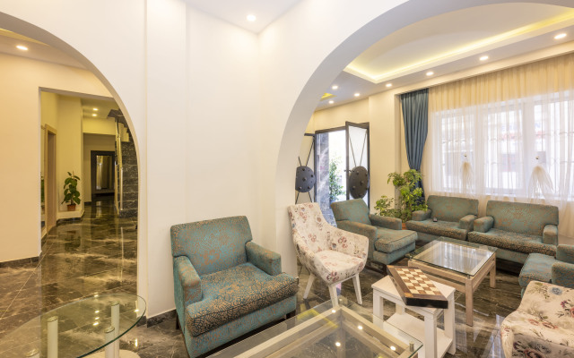 Legend Tulip Hotel
