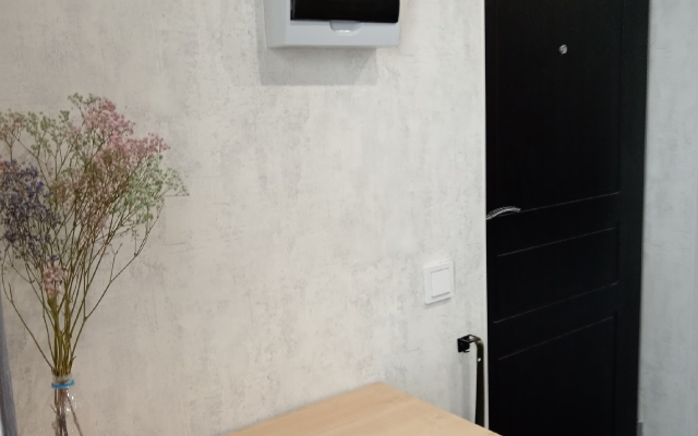 Квартира с панорамными окнами с видом на озеро