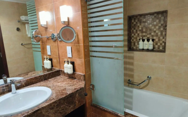 Seven Seas Hotel