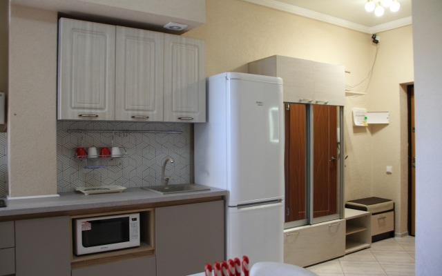 Maks Plyus V Zhk Chernomorskiy Flat