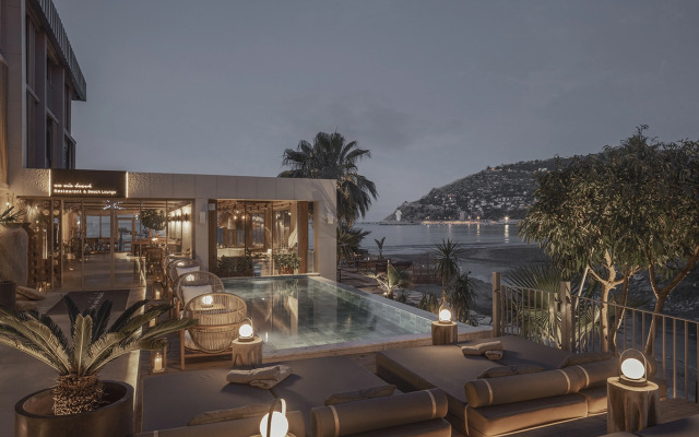 En Vie Beach Boutique Hotel