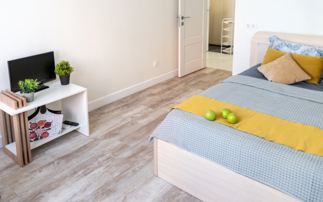 Vesna Na Izmaylovskom Flat