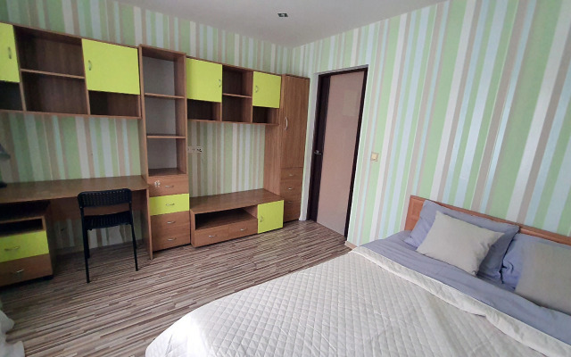 Квартира на Стройотрядовской