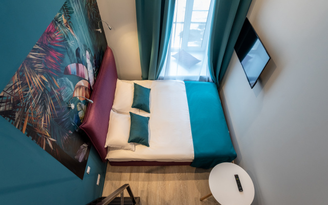 Antre Apartments on Konyushennaya for 4 Guests