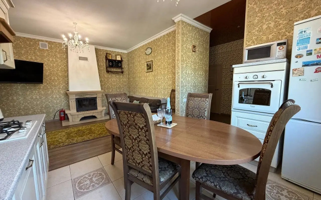 Частный дом с Кaмином для Семейнoго Отдыxa
