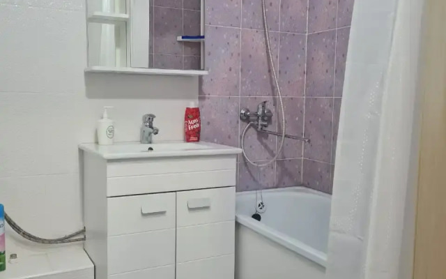 Na Entuziastov Flat
