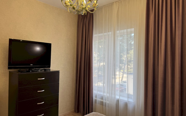 276 prostornaya u morya s balkonom Flat