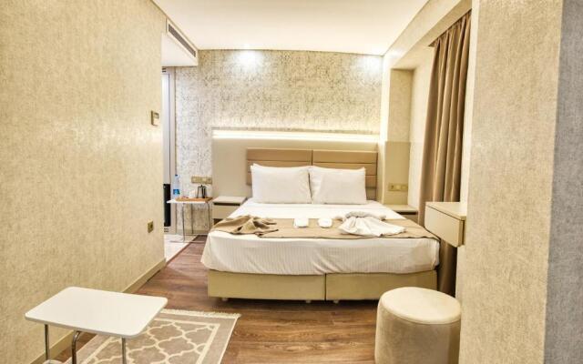 Flori̇na Hotel