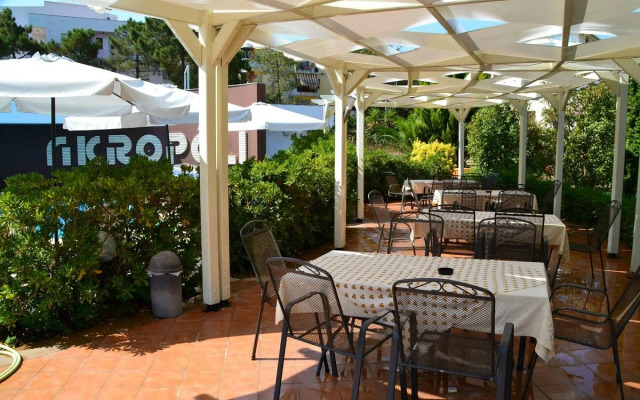 Отель Akropoli