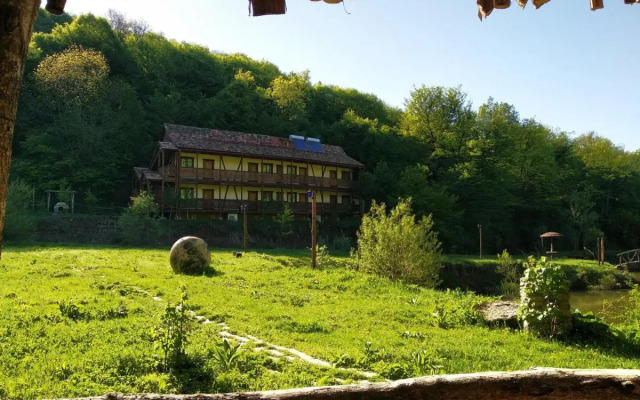EcoKayan Hotel