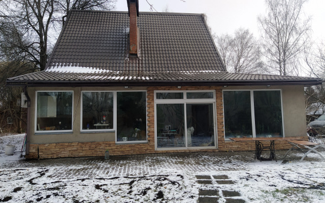 Na Zelenogradskoy Private House