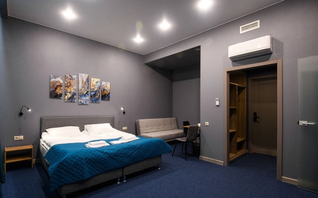 Отель Шантар на Есенина