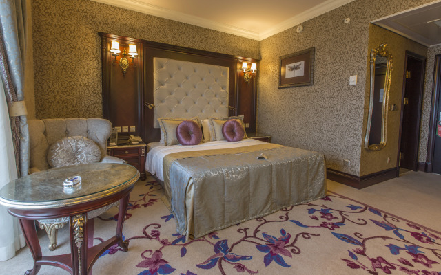 Merit Park Hotel Casino & SPA