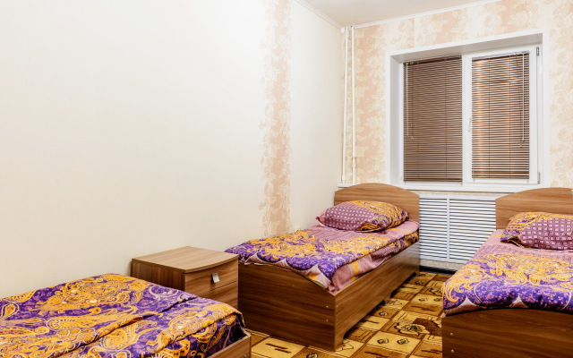 Vmestitelnaya 3-k Kvartira v Tsentre Ryadom LPU DKS Flat