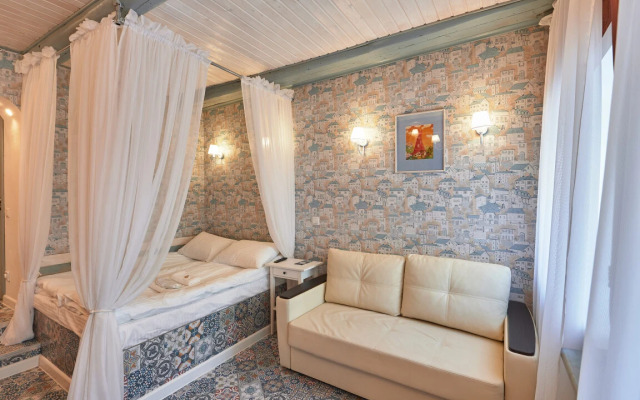 Isaakievsky Loft I. Standard Apartments