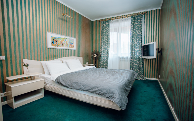 Tolstoy Leyteyzena 6 Apartments