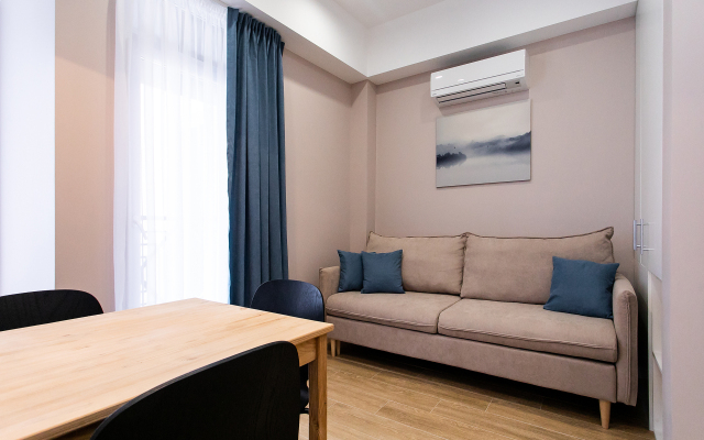 Apartment on the Heights