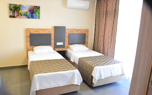 Club Efes Otel