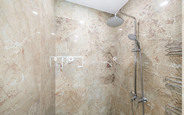 Luxury v Tsentre Sochi Flat