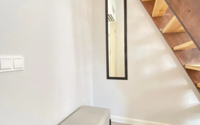 Stilnaya V 50 Metrakh Ot Morya Flat