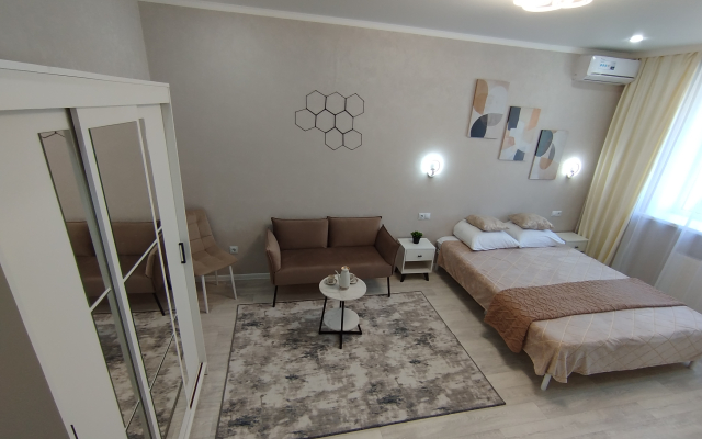 Svetlaya i uyutnaya kvartira Flat