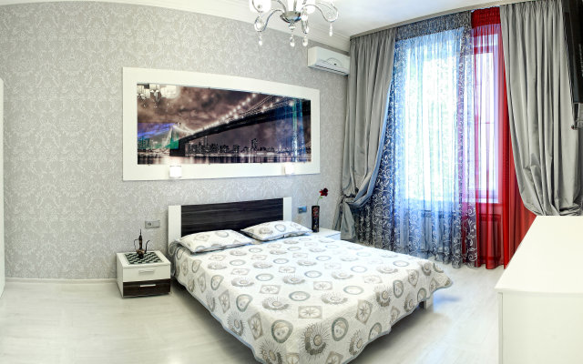 Na Bolshoy Morskoy 7 Apartment