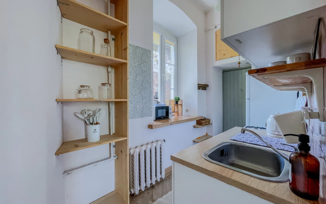 Studiya Green FOX v samom tsentre Astrakhani Flat