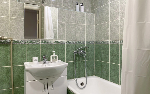 Prostornaya Kvartira V Tsentre Flat