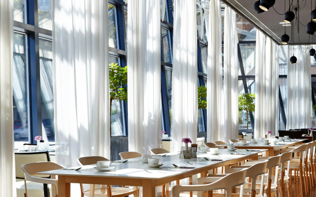 Отель Holiday Inn Тбилиси