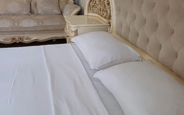 Квартира SHOKA APARTMENTS