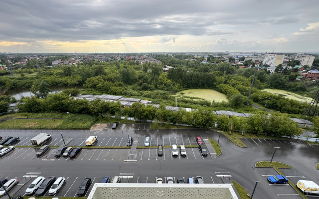 Апартаменты Ассорти с Видом на Закат и Ночные Огни Города