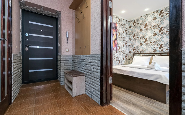 Апартаменты Титова 198/1