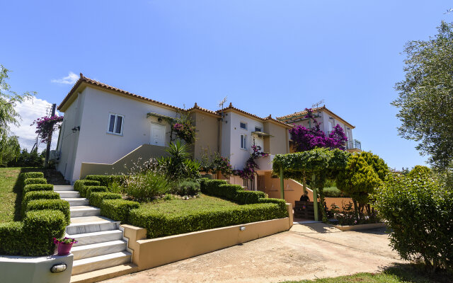 Kyparissia Garden Retreat Premium Master Suite Apartments