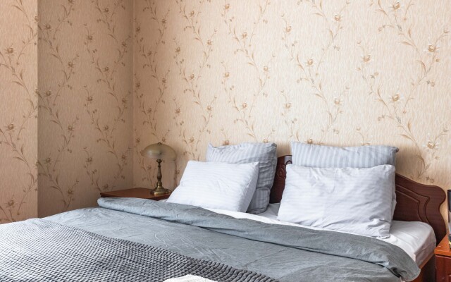 Апартаменты у Крейсера Авроры и Финляндского Вокзала