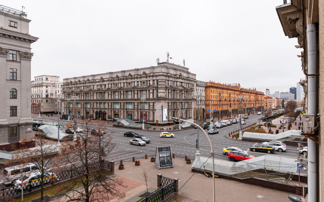 Apart+ Nezavisimosti 22 Apartments