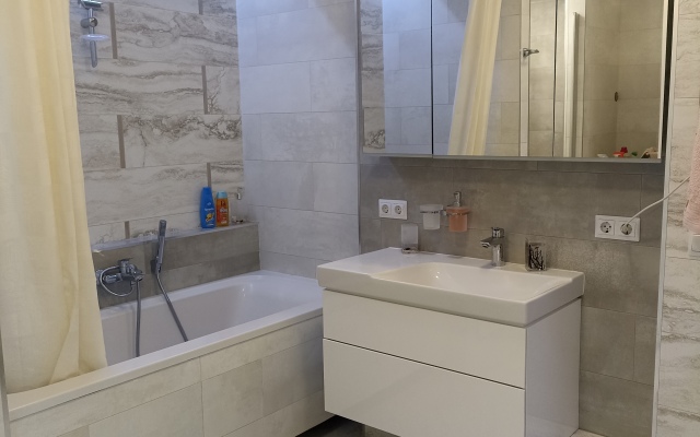 Апартаменты 3-комнатные Алые паруса