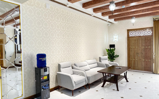 Mumtoz East Hotel
