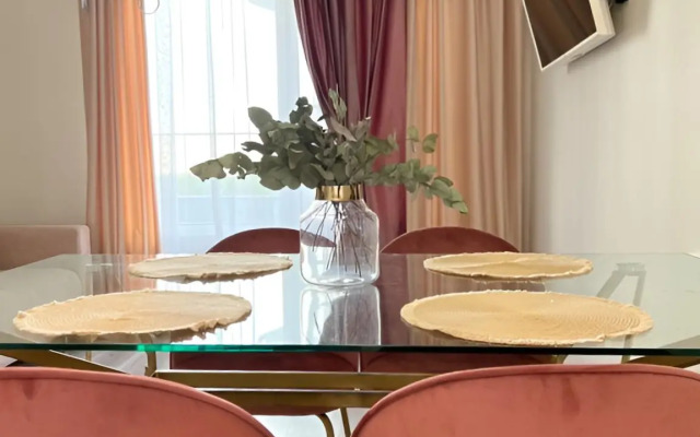 100 Kvadratov s Dizaynerskim Remontom Private House