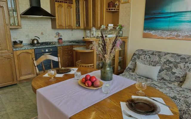 Semeyny lyuks s saunoy Flat