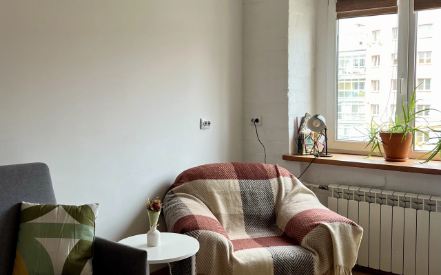 V 5 Minutakh Ot Volzhskoy Naberezhnoy Flat