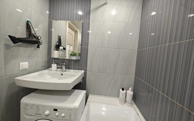 Dvukhurovnevaya Studiya V Tts Galereya 9-18 Apartments