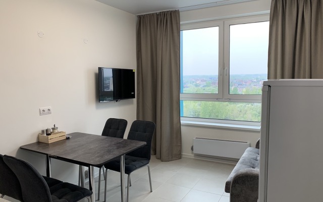 Na Ulitse Polevaya 117/3 Flat