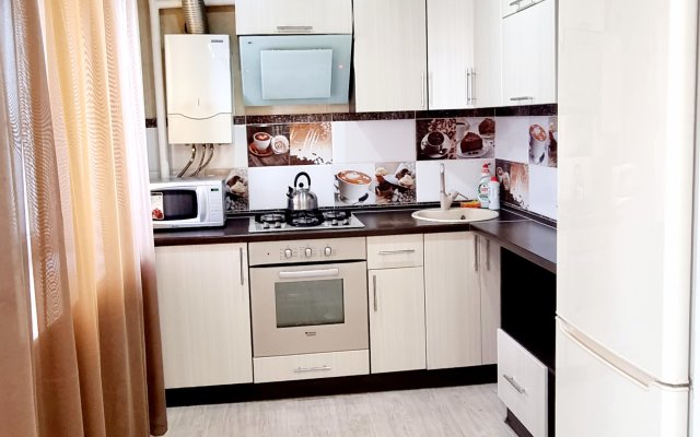 Квартира Рядом с Городским Стадионом