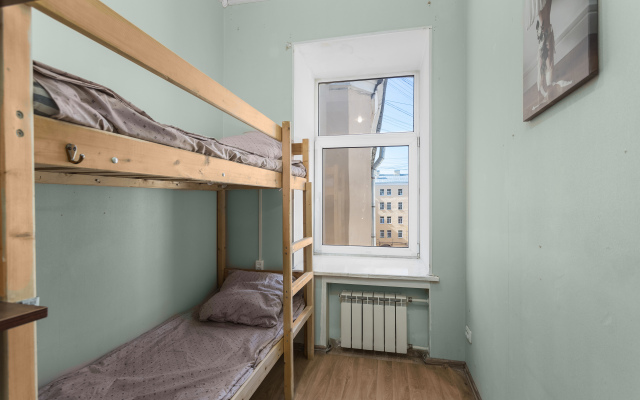 Na Vosstaniya Living Quarters
